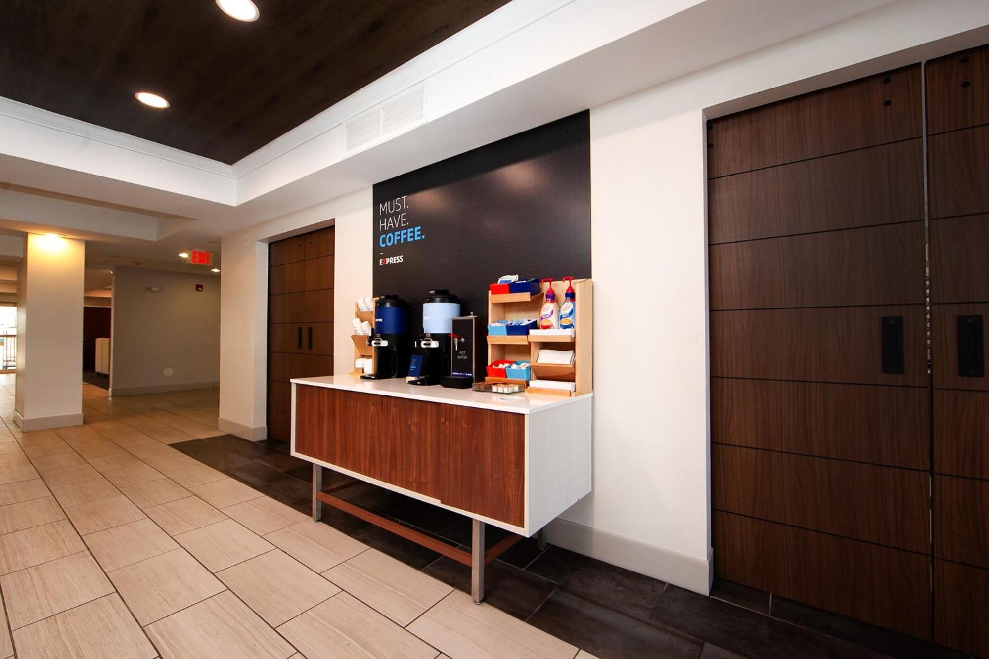 Holiday Inn Express Hotel & Suites Chicago South Lansing By Ihg Εξωτερικό φωτογραφία